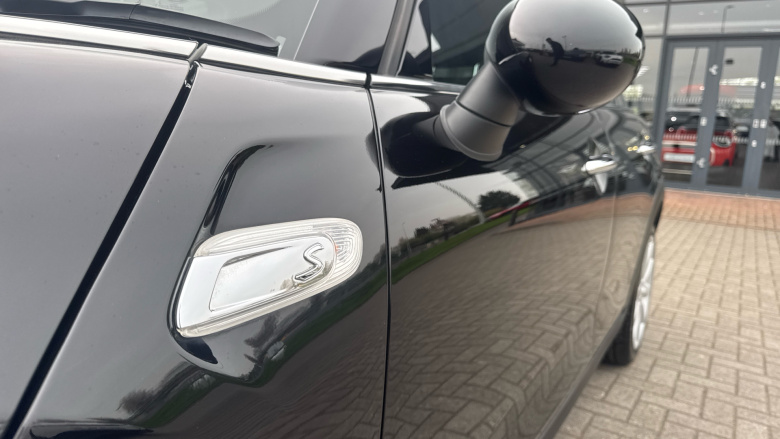 MINI Hatchback 2.0 Cooper S D 5dr Auto [8 Speed] Diesel Hatchback